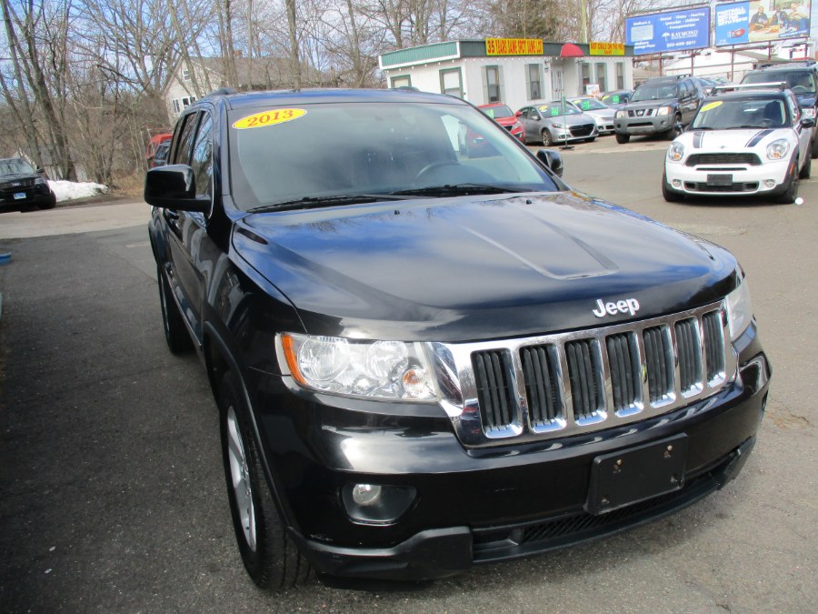 2013 Jeep Grand Cherokee 4WD 4dr Laredo, available for sale in Meriden, Connecticut | Cos Central Auto. Meriden, Connecticut 2013 Jeep Grand Cherokee 4WD 4dr Laredo, available for sale in Meriden, Connecticut | Cos Central Auto. Meriden, Connecticut