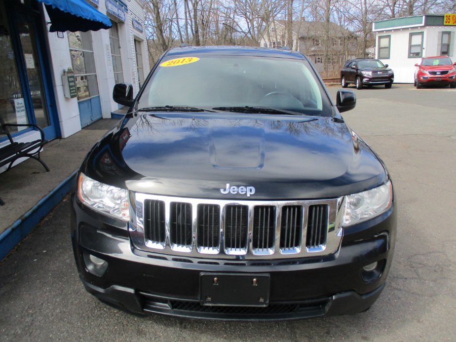 2013 Jeep Grand Cherokee 4WD 4dr Laredo, available for sale in Meriden, Connecticut | Cos Central Auto. Meriden, Connecticut 2013 Jeep Grand Cherokee 4WD 4dr Laredo, available for sale in Meriden, Connecticut | Cos Central Auto. Meriden, Connecticut