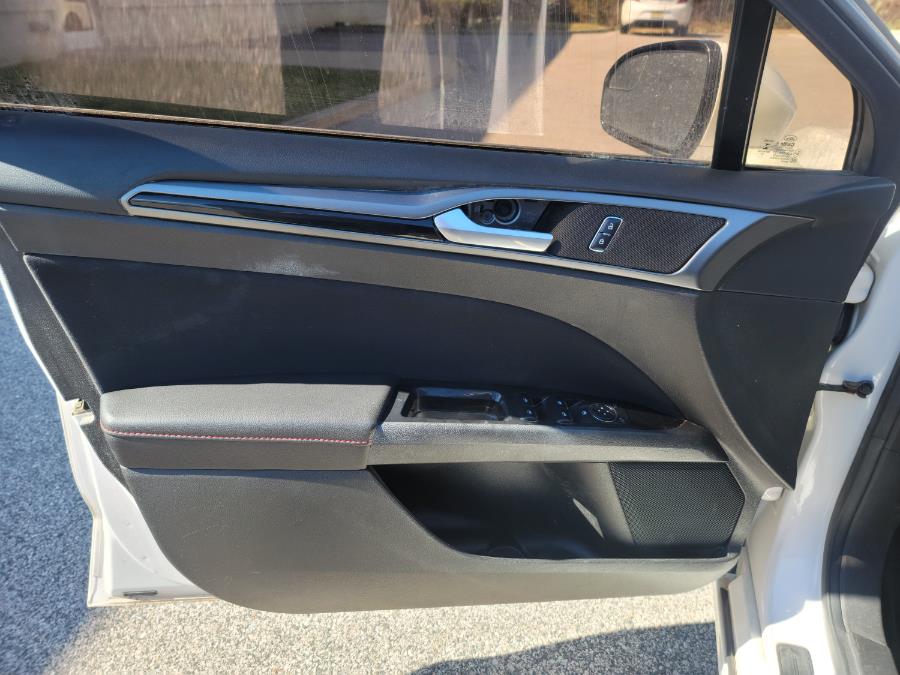 2016 Ford Fusion 4dr Sdn SE FWD, available for sale in Philadelphia, Pennsylvania | Eugen's Auto Sales & Repairs. Philadelphia, Pennsylvania 2016 Ford Fusion 4dr Sdn SE FWD, available for sale in Philadelphia, Pennsylvania | Eugen's Auto Sales & Repairs. Philadelphia, Pennsylvania