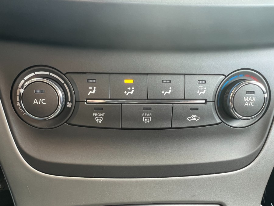 2013 Nissan Sentra 4dr Sdn I4 CVT SV, available for sale in Bristol, Connecticut | Bristol Auto Center LLC. Bristol, Connecticut 2013 Nissan Sentra 4dr Sdn I4 CVT SV, available for sale in Bristol, Connecticut | Bristol Auto Center LLC. Bristol, Connecticut