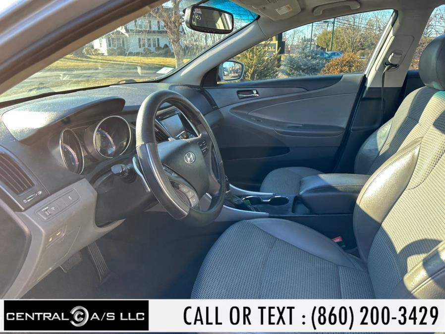 2011 Hyundai Sonata 4dr Sdn 2.4L Auto Ltd *Ltd Avail*, available for sale in East Windsor, Connecticut | Central A/S LLC. East Windsor, Connecticut 2011 Hyundai Sonata 4dr Sdn 2.4L Auto Ltd *Ltd Avail*, available for sale in East Windsor, Connecticut | Central A/S LLC. East Windsor, Connecticut