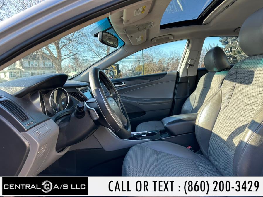 2011 Hyundai Sonata 4dr Sdn 2.4L Auto Ltd *Ltd Avail*, available for sale in East Windsor, Connecticut | Central A/S LLC. East Windsor, Connecticut 2011 Hyundai Sonata 4dr Sdn 2.4L Auto Ltd *Ltd Avail*, available for sale in East Windsor, Connecticut | Central A/S LLC. East Windsor, Connecticut