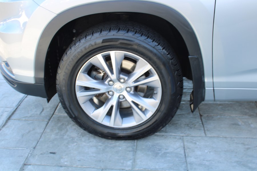 2015 Toyota Highlander AWD 4dr V6 XLE (Natl), available for sale in Plantsville, Connecticut | Auto House of Luxury. Plantsville, Connecticut 2015 Toyota Highlander AWD 4dr V6 XLE (Natl), available for sale in Plantsville, Connecticut | Auto House of Luxury. Plantsville, Connecticut
