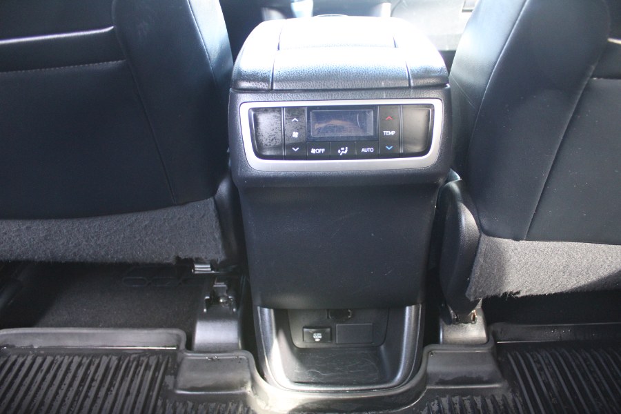 2015 Toyota Highlander AWD 4dr V6 XLE (Natl), available for sale in Plantsville, Connecticut | Auto House of Luxury. Plantsville, Connecticut 2015 Toyota Highlander AWD 4dr V6 XLE (Natl), available for sale in Plantsville, Connecticut | Auto House of Luxury. Plantsville, Connecticut
