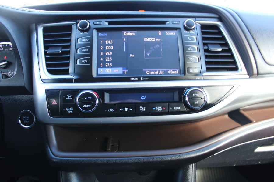 2015 Toyota Highlander AWD 4dr V6 XLE (Natl), available for sale in Plantsville, Connecticut | Auto House of Luxury. Plantsville, Connecticut 2015 Toyota Highlander AWD 4dr V6 XLE (Natl), available for sale in Plantsville, Connecticut | Auto House of Luxury. Plantsville, Connecticut