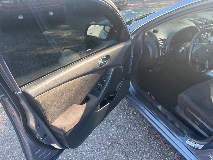 2010 Nissan Altima 4dr Sdn I4 CVT 2.5 S, available for sale in Kissimmee, Florida | Central florida Auto Trader. Kissimmee, Florida 2010 Nissan Altima 4dr Sdn I4 CVT 2.5 S, available for sale in Kissimmee, Florida | Central florida Auto Trader. Kissimmee, Florida