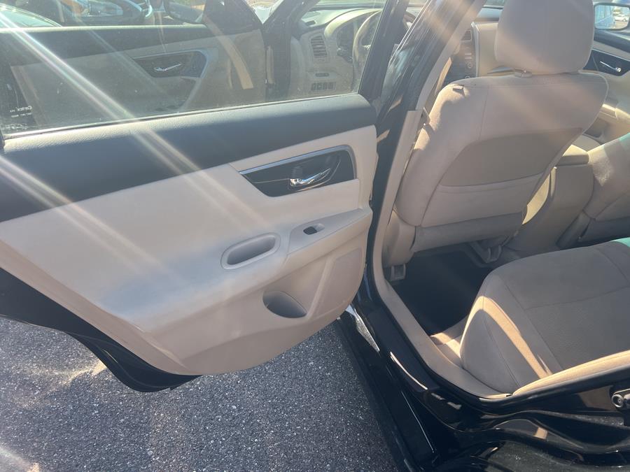 2014 Nissan Altima 4dr Sdn I4 2.5 S, available for sale in Kissimmee, Florida | Central florida Auto Trader. Kissimmee, Florida 2014 Nissan Altima 4dr Sdn I4 2.5 S, available for sale in Kissimmee, Florida | Central florida Auto Trader. Kissimmee, Florida