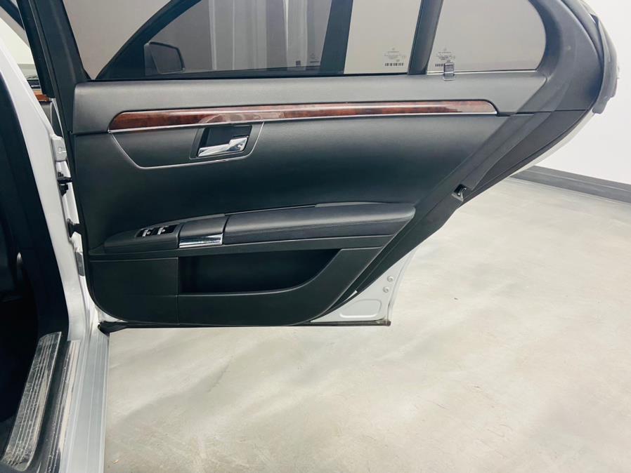 2010 Mercedes-Benz S-Class 4dr Sdn S550 4MATIC, available for sale in Linden, New Jersey | East Coast Auto Group. Linden, New Jersey 2010 Mercedes-Benz S-Class 4dr Sdn S550 4MATIC, available for sale in Linden, New Jersey | East Coast Auto Group. Linden, New Jersey