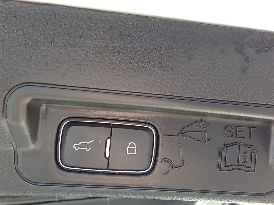 2021 Ford Explorer Limited 4WD, available for sale in Irvington, New Jersey | NJ Used Cars Center. Irvington, New Jersey 2021 Ford Explorer Limited 4WD, available for sale in Irvington, New Jersey | NJ Used Cars Center. Irvington, New Jersey