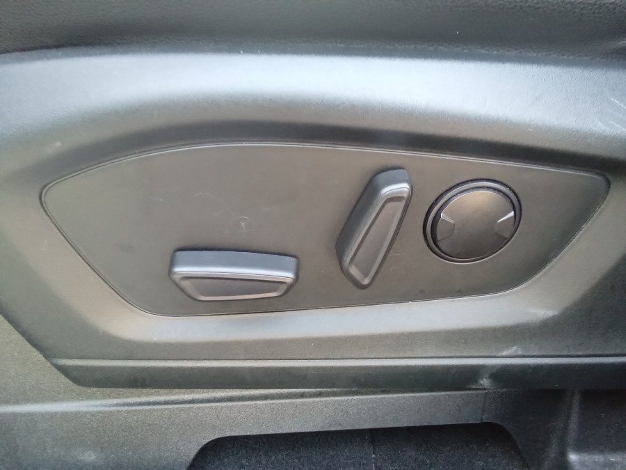2021 Ford Explorer Limited 4WD, available for sale in Irvington, New Jersey | NJ Used Cars Center. Irvington, New Jersey 2021 Ford Explorer Limited 4WD, available for sale in Irvington, New Jersey | NJ Used Cars Center. Irvington, New Jersey