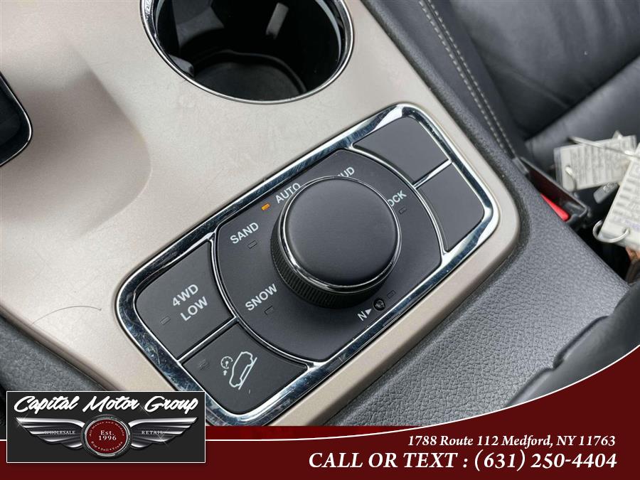 2014 Jeep Grand Cherokee 4WD 4dr Limited, available for sale in Medford, New York | Capital Motor Group Inc. Medford, New York 2014 Jeep Grand Cherokee 4WD 4dr Limited, available for sale in Medford, New York | Capital Motor Group Inc. Medford, New York