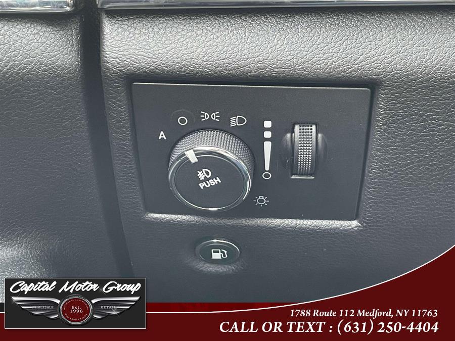 2014 Jeep Grand Cherokee 4WD 4dr Limited, available for sale in Medford, New York | Capital Motor Group Inc. Medford, New York 2014 Jeep Grand Cherokee 4WD 4dr Limited, available for sale in Medford, New York | Capital Motor Group Inc. Medford, New York