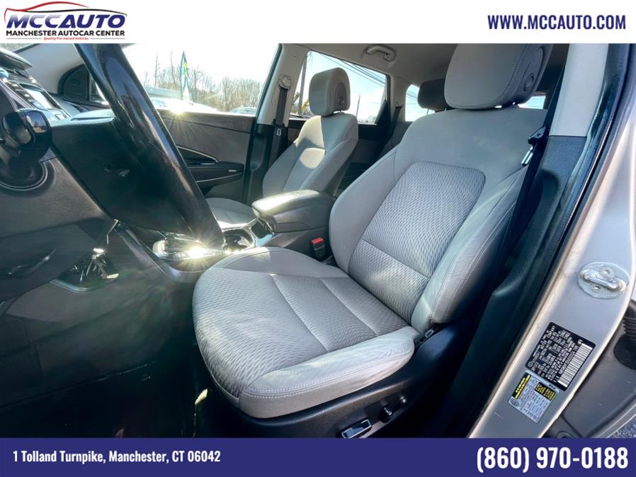 2013 Hyundai Santa Fe AWD 4dr GLS, available for sale in Manchester, Connecticut | Manchester Autocar Center. Manchester, Connecticut 2013 Hyundai Santa Fe AWD 4dr GLS, available for sale in Manchester, Connecticut | Manchester Autocar Center. Manchester, Connecticut