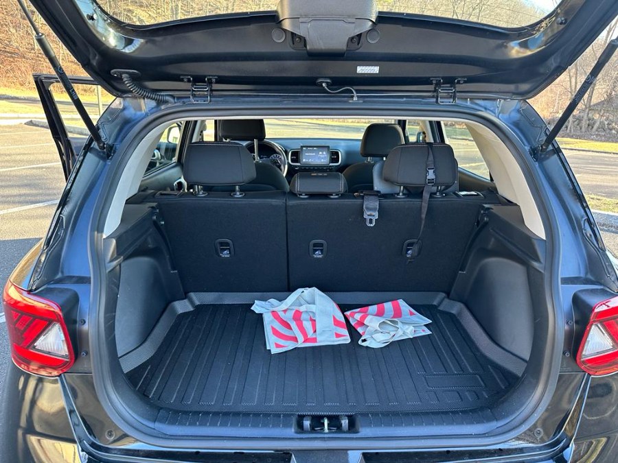 2022 Hyundai Venue SEL IVT, available for sale in Waterbury, Connecticut | WT Auto LLC. Waterbury, Connecticut 2022 Hyundai Venue SEL IVT, available for sale in Waterbury, Connecticut | WT Auto LLC. Waterbury, Connecticut