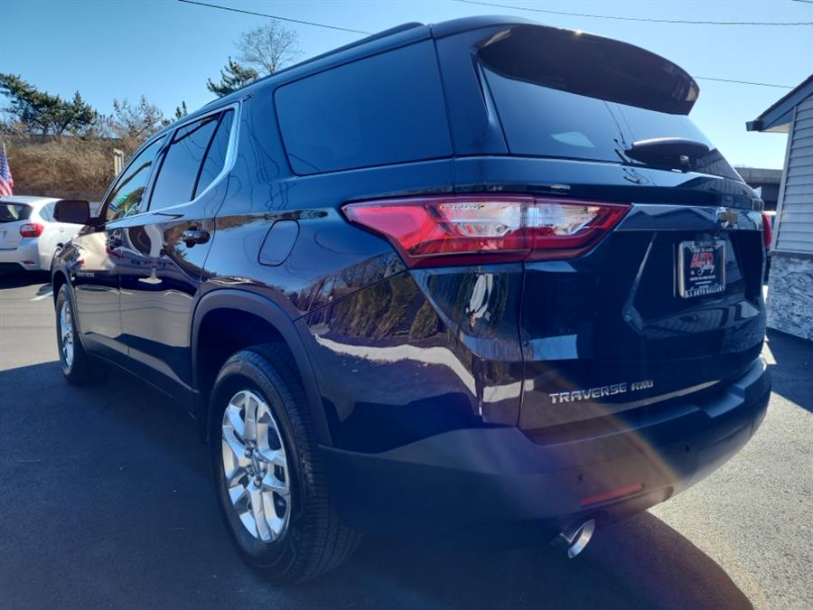 2020 Chevrolet Traverse AWD 4dr LT Leather, available for sale in Islip, New York | L.I. Auto Gallery. Islip, New York 2020 Chevrolet Traverse AWD 4dr LT Leather, available for sale in Islip, New York | L.I. Auto Gallery. Islip, New York