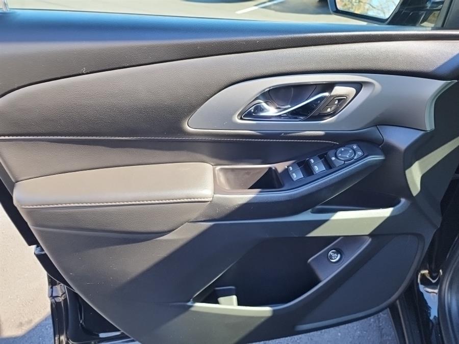 2020 Chevrolet Traverse AWD 4dr LT Leather, available for sale in Islip, New York | L.I. Auto Gallery. Islip, New York 2020 Chevrolet Traverse AWD 4dr LT Leather, available for sale in Islip, New York | L.I. Auto Gallery. Islip, New York