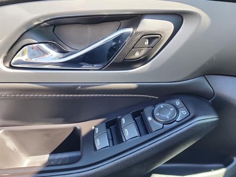 2020 Chevrolet Traverse AWD 4dr LT Leather, available for sale in Islip, New York | L.I. Auto Gallery. Islip, New York 2020 Chevrolet Traverse AWD 4dr LT Leather, available for sale in Islip, New York | L.I. Auto Gallery. Islip, New York