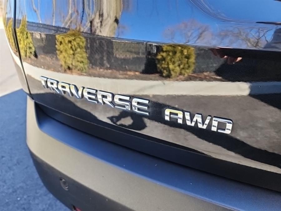 2020 Chevrolet Traverse AWD 4dr LT Leather, available for sale in Islip, New York | L.I. Auto Gallery. Islip, New York 2020 Chevrolet Traverse AWD 4dr LT Leather, available for sale in Islip, New York | L.I. Auto Gallery. Islip, New York