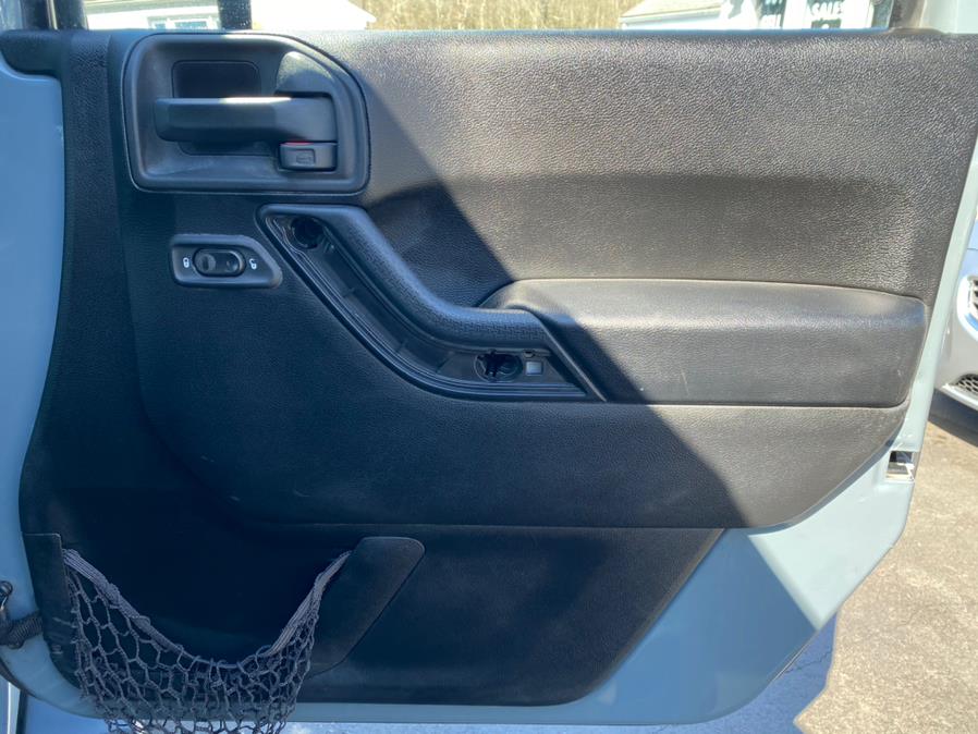 2015 Jeep Wrangler Unlimited 4WD 4dr Sahara, available for sale in Canton, Connecticut | Lava Motors 2 Inc. Canton, Connecticut 2015 Jeep Wrangler Unlimited 4WD 4dr Sahara, available for sale in Canton, Connecticut | Lava Motors 2 Inc. Canton, Connecticut