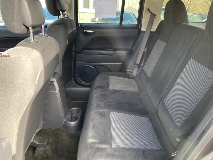 2016 Jeep Patriot 4WD 4dr Latitude, available for sale in Canton, Connecticut | Lava Motors 2 Inc. Canton, Connecticut 2016 Jeep Patriot 4WD 4dr Latitude, available for sale in Canton, Connecticut | Lava Motors 2 Inc. Canton, Connecticut