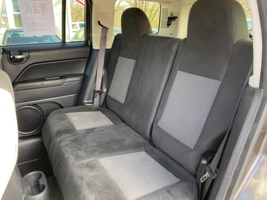 2016 Jeep Patriot 4WD 4dr Latitude, available for sale in Canton, Connecticut | Lava Motors 2 Inc. Canton, Connecticut 2016 Jeep Patriot 4WD 4dr Latitude, available for sale in Canton, Connecticut | Lava Motors 2 Inc. Canton, Connecticut