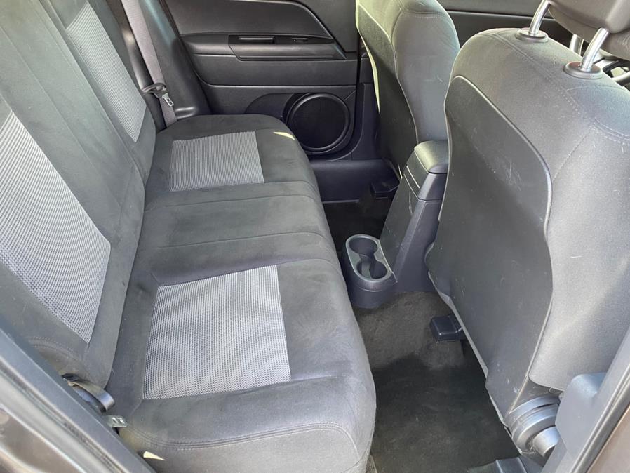 2016 Jeep Patriot 4WD 4dr Latitude, available for sale in Canton, Connecticut | Lava Motors 2 Inc. Canton, Connecticut 2016 Jeep Patriot 4WD 4dr Latitude, available for sale in Canton, Connecticut | Lava Motors 2 Inc. Canton, Connecticut
