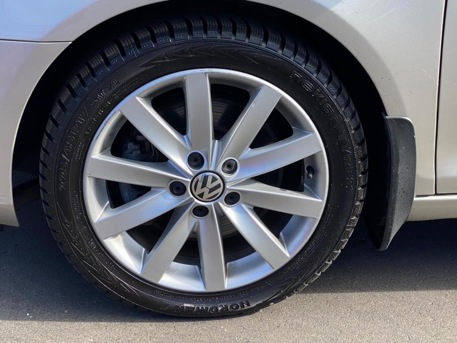 2013 Volkswagen Jetta SportWagen 4dr DSG TDI w/Sunroof & Nav, available for sale in Canton, Connecticut | Lava Motors 2 Inc. Canton, Connecticut 2013 Volkswagen Jetta SportWagen 4dr DSG TDI w/Sunroof & Nav, available for sale in Canton, Connecticut | Lava Motors 2 Inc. Canton, Connecticut