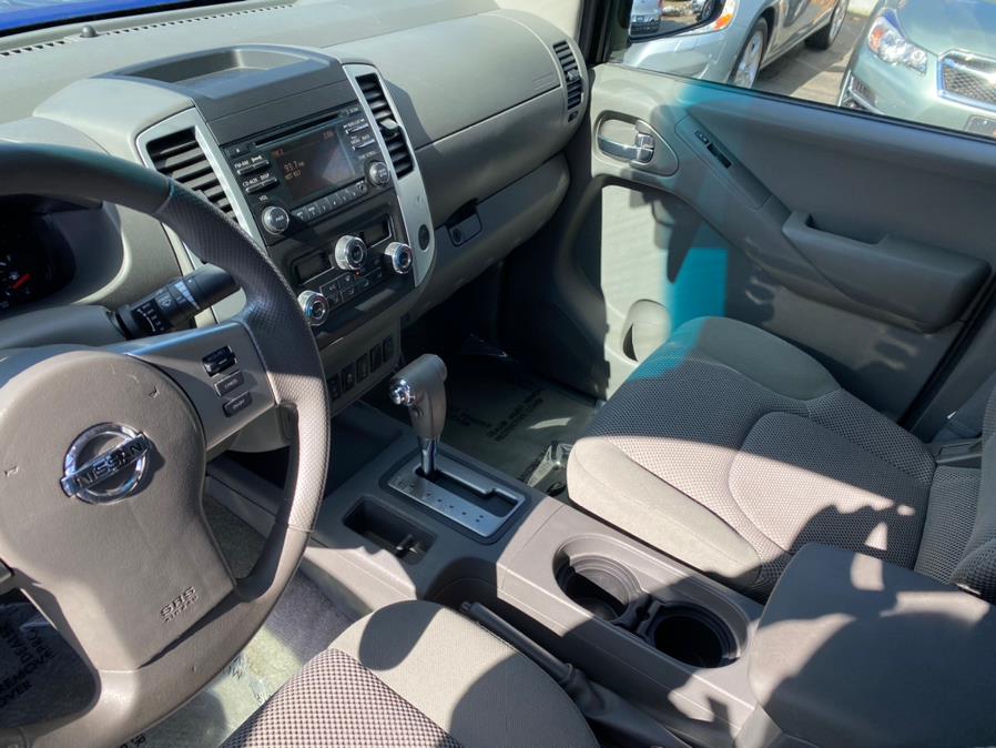 2014 Nissan Frontier 4WD Crew Cab SWB Auto SV, available for sale in Canton, Connecticut | Lava Motors 2 Inc. Canton, Connecticut 2014 Nissan Frontier 4WD Crew Cab SWB Auto SV, available for sale in Canton, Connecticut | Lava Motors 2 Inc. Canton, Connecticut