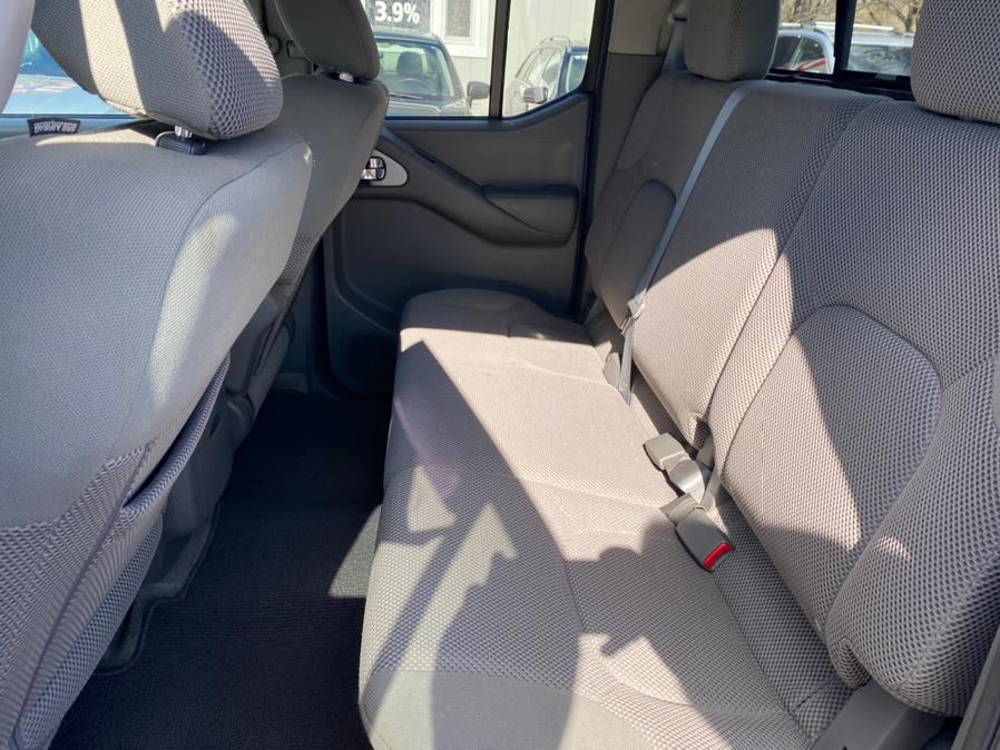 2014 Nissan Frontier 4WD Crew Cab SWB Auto SV, available for sale in Canton, Connecticut | Lava Motors 2 Inc. Canton, Connecticut 2014 Nissan Frontier 4WD Crew Cab SWB Auto SV, available for sale in Canton, Connecticut | Lava Motors 2 Inc. Canton, Connecticut