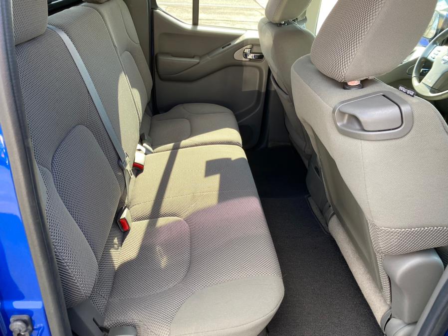 2014 Nissan Frontier 4WD Crew Cab SWB Auto SV, available for sale in Canton, Connecticut | Lava Motors 2 Inc. Canton, Connecticut 2014 Nissan Frontier 4WD Crew Cab SWB Auto SV, available for sale in Canton, Connecticut | Lava Motors 2 Inc. Canton, Connecticut
