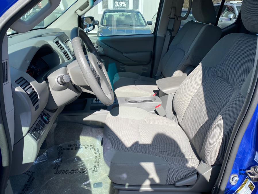 2014 Nissan Frontier 4WD Crew Cab SWB Auto SV, available for sale in Canton, Connecticut | Lava Motors 2 Inc. Canton, Connecticut 2014 Nissan Frontier 4WD Crew Cab SWB Auto SV, available for sale in Canton, Connecticut | Lava Motors 2 Inc. Canton, Connecticut