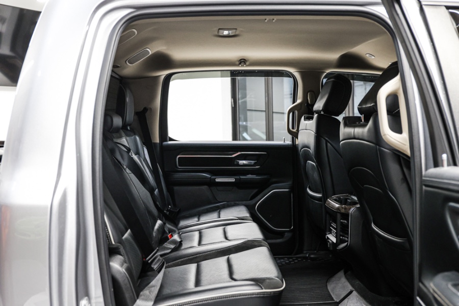 2019 Ram 1500 Laramie 4x4 Crew Cab 5''7" Box, available for sale in ELMONT, New York | 26 Motors Long Island. ELMONT, New York 2019 Ram 1500 Laramie 4x4 Crew Cab 5''7" Box, available for sale in ELMONT, New York | 26 Motors Long Island. ELMONT, New York