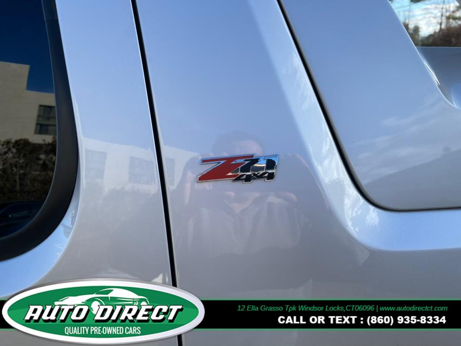 2011 Chevrolet Avalanche 4WD Crew Cab 130" LT, available for sale in Windsor Locks, Connecticut | Auto Direct LLC. Windsor Locks, Connecticut 2011 Chevrolet Avalanche 4WD Crew Cab 130" LT, available for sale in Windsor Locks, Connecticut | Auto Direct LLC. Windsor Locks, Connecticut