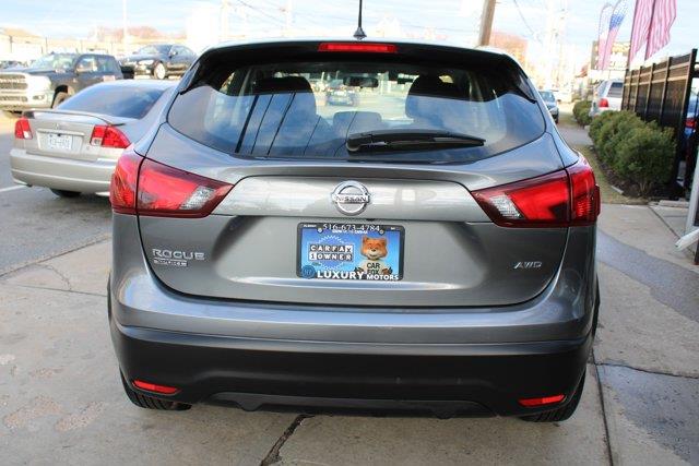 2019 Nissan Rogue Sport S, available for sale in Elmont, New York | NY Luxury Motors. Elmont, New York 2019 Nissan Rogue Sport S, available for sale in Elmont, New York | NY Luxury Motors. Elmont, New York