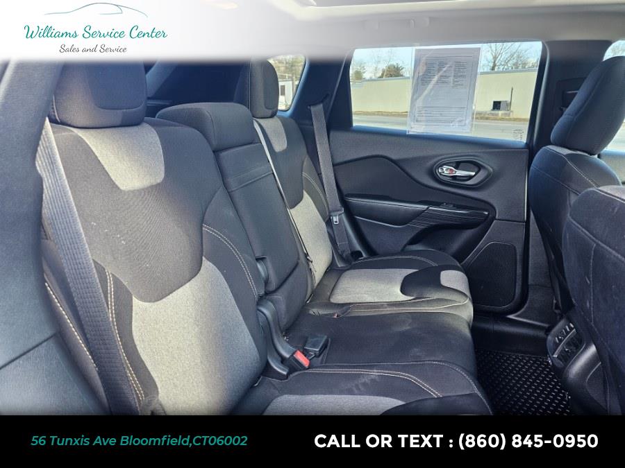 2014 Jeep Cherokee 4WD 4dr Latitude, available for sale in Bloomfield, Connecticut | Williams Service Center. Bloomfield, Connecticut 2014 Jeep Cherokee 4WD 4dr Latitude, available for sale in Bloomfield, Connecticut | Williams Service Center. Bloomfield, Connecticut