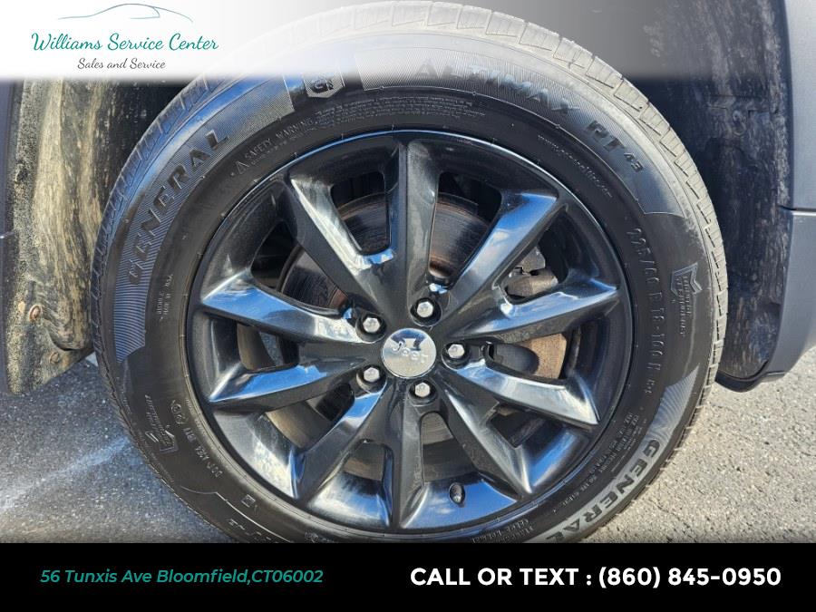 2014 Jeep Cherokee 4WD 4dr Latitude, available for sale in Bloomfield, Connecticut | Williams Service Center. Bloomfield, Connecticut 2014 Jeep Cherokee 4WD 4dr Latitude, available for sale in Bloomfield, Connecticut | Williams Service Center. Bloomfield, Connecticut