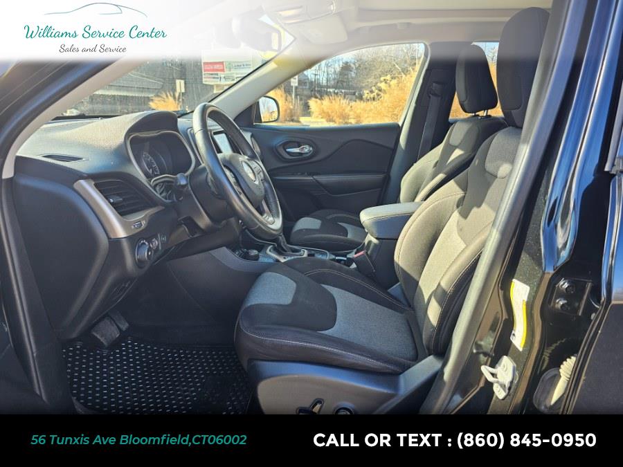 2014 Jeep Cherokee 4WD 4dr Latitude, available for sale in Bloomfield, Connecticut | Williams Service Center. Bloomfield, Connecticut 2014 Jeep Cherokee 4WD 4dr Latitude, available for sale in Bloomfield, Connecticut | Williams Service Center. Bloomfield, Connecticut