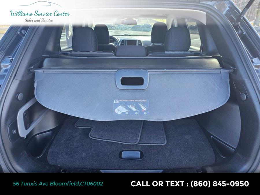 2014 Jeep Cherokee 4WD 4dr Latitude, available for sale in Bloomfield, Connecticut | Williams Service Center. Bloomfield, Connecticut 2014 Jeep Cherokee 4WD 4dr Latitude, available for sale in Bloomfield, Connecticut | Williams Service Center. Bloomfield, Connecticut