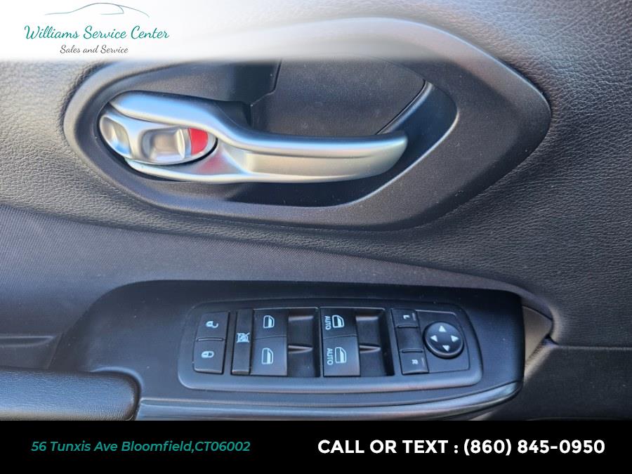 2014 Jeep Cherokee 4WD 4dr Latitude, available for sale in Bloomfield, Connecticut | Williams Service Center. Bloomfield, Connecticut 2014 Jeep Cherokee 4WD 4dr Latitude, available for sale in Bloomfield, Connecticut | Williams Service Center. Bloomfield, Connecticut