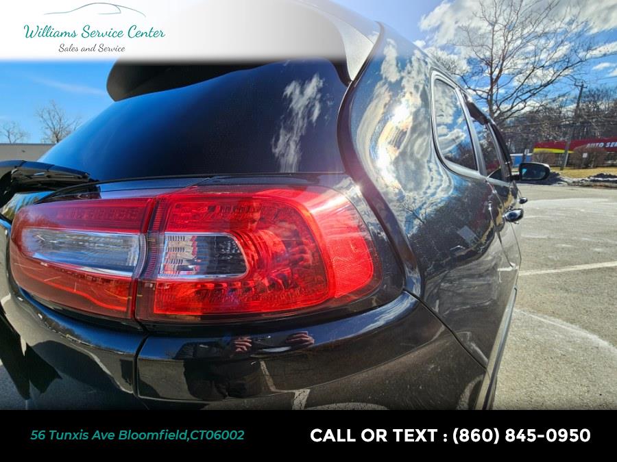 2014 Jeep Cherokee 4WD 4dr Latitude, available for sale in Bloomfield, Connecticut | Williams Service Center. Bloomfield, Connecticut 2014 Jeep Cherokee 4WD 4dr Latitude, available for sale in Bloomfield, Connecticut | Williams Service Center. Bloomfield, Connecticut