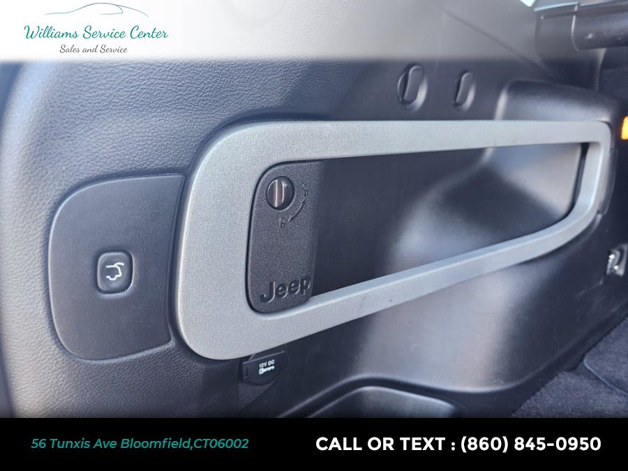 2014 Jeep Cherokee 4WD 4dr Latitude, available for sale in Bloomfield, Connecticut | Williams Service Center. Bloomfield, Connecticut 2014 Jeep Cherokee 4WD 4dr Latitude, available for sale in Bloomfield, Connecticut | Williams Service Center. Bloomfield, Connecticut