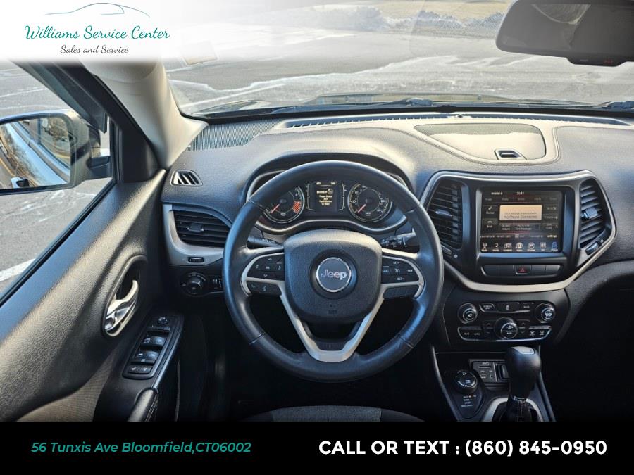 2014 Jeep Cherokee 4WD 4dr Latitude, available for sale in Bloomfield, Connecticut | Williams Service Center. Bloomfield, Connecticut 2014 Jeep Cherokee 4WD 4dr Latitude, available for sale in Bloomfield, Connecticut | Williams Service Center. Bloomfield, Connecticut