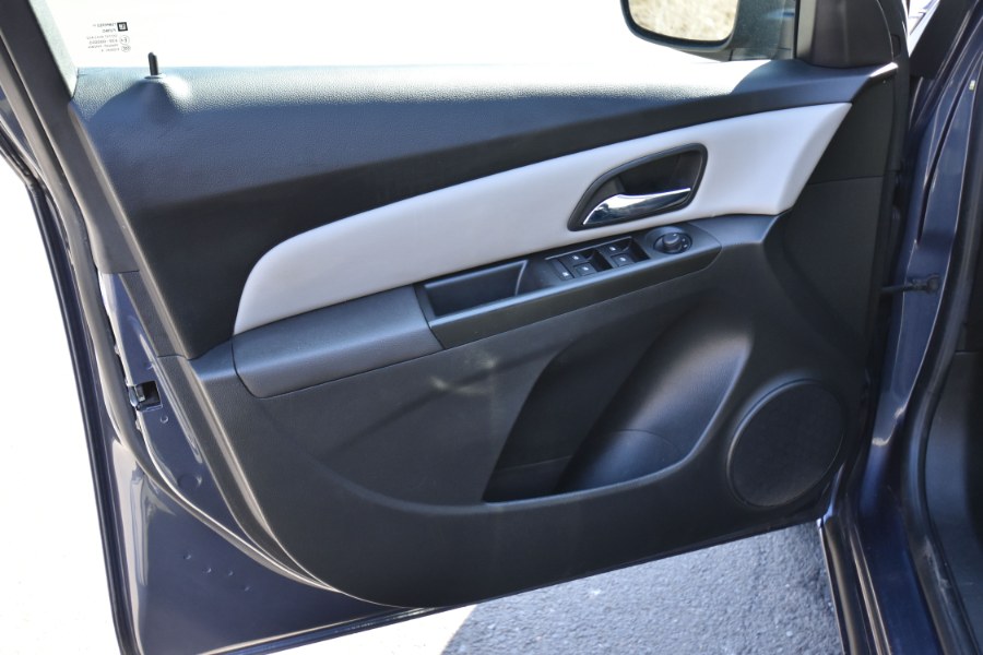 2014 Chevrolet Cruze 4dr Sdn Auto LS, available for sale in Waterbury, Connecticut | Highline Car Connection. Waterbury, Connecticut 2014 Chevrolet Cruze 4dr Sdn Auto LS, available for sale in Waterbury, Connecticut | Highline Car Connection. Waterbury, Connecticut