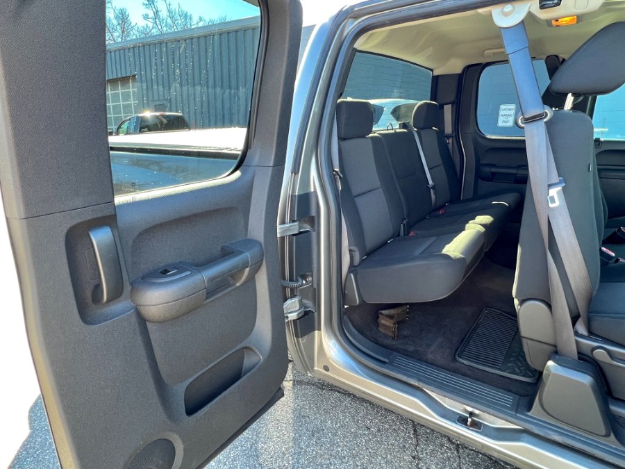 2012 Chevrolet Silverado 1500 4WD Ext Cab 143.5" LT, available for sale in Manchester, New Hampshire | Second Street Auto Sales Inc. Manchester, New Hampshire 2012 Chevrolet Silverado 1500 4WD Ext Cab 143.5" LT, available for sale in Manchester, New Hampshire | Second Street Auto Sales Inc. Manchester, New Hampshire