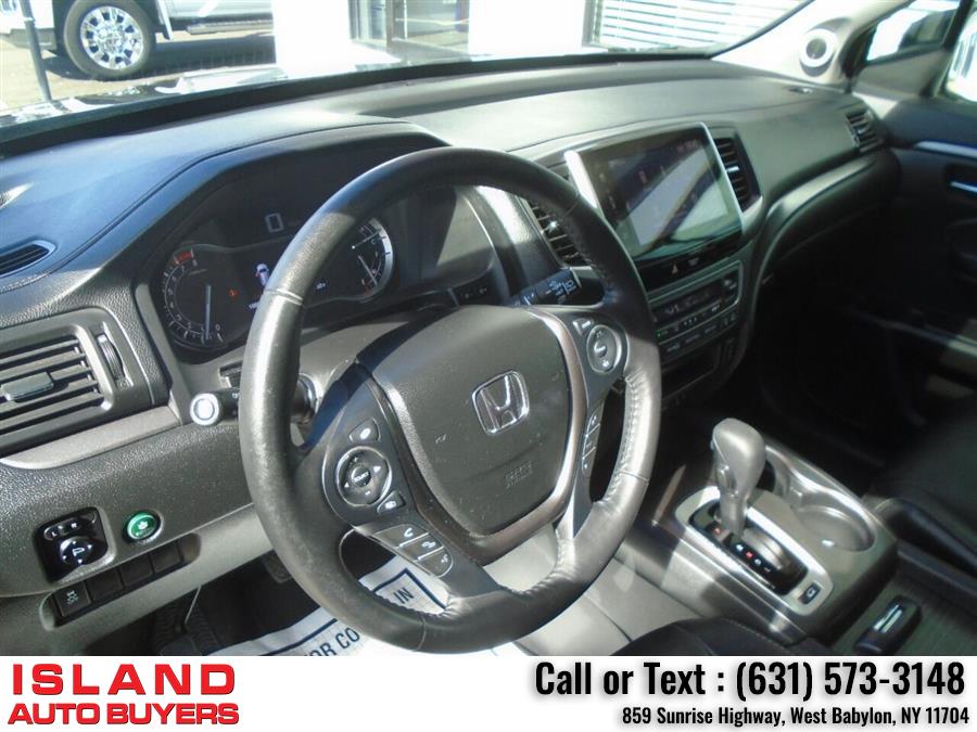 2017 Honda Pilot EX L AWD 4dr SUV, available for sale in West Babylon, New York | Island Auto Buyers. West Babylon, New York 2017 Honda Pilot EX L AWD 4dr SUV, available for sale in West Babylon, New York | Island Auto Buyers. West Babylon, New York
