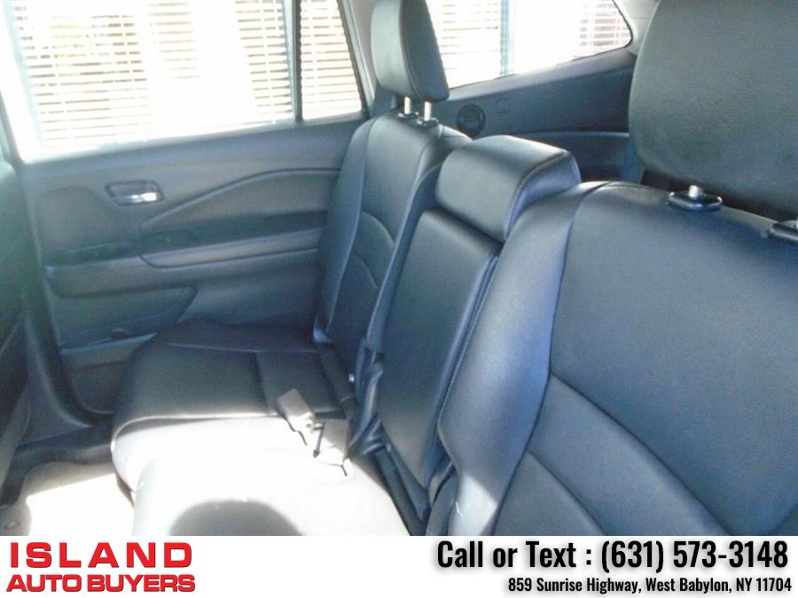2017 Honda Pilot EX L AWD 4dr SUV, available for sale in West Babylon, New York | Island Auto Buyers. West Babylon, New York 2017 Honda Pilot EX L AWD 4dr SUV, available for sale in West Babylon, New York | Island Auto Buyers. West Babylon, New York