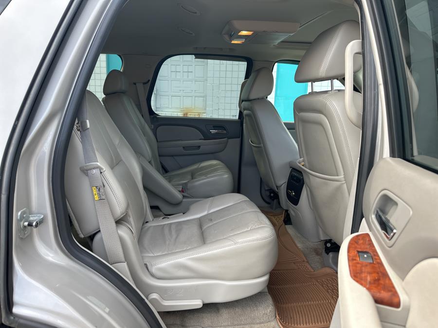 2007 Chevrolet Tahoe 4WD 4dr 1500 LTZ, available for sale in Milford, Connecticut | Dealertown Auto Wholesalers. Milford, Connecticut 2007 Chevrolet Tahoe 4WD 4dr 1500 LTZ, available for sale in Milford, Connecticut | Dealertown Auto Wholesalers. Milford, Connecticut