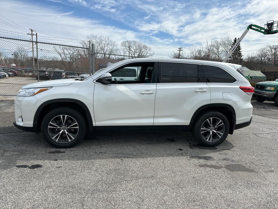 2019 Toyota Highlander LE V6 AWD (Natl), available for sale in Milford, Connecticut | Dealertown Auto Wholesalers. Milford, Connecticut 2019 Toyota Highlander LE V6 AWD (Natl), available for sale in Milford, Connecticut | Dealertown Auto Wholesalers. Milford, Connecticut