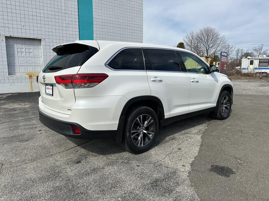2019 Toyota Highlander LE V6 AWD (Natl), available for sale in Milford, Connecticut | Dealertown Auto Wholesalers. Milford, Connecticut 2019 Toyota Highlander LE V6 AWD (Natl), available for sale in Milford, Connecticut | Dealertown Auto Wholesalers. Milford, Connecticut