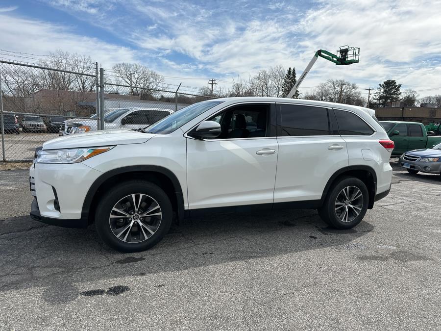 2019 Toyota Highlander LE V6 AWD (Natl), available for sale in Milford, Connecticut | Dealertown Auto Wholesalers. Milford, Connecticut 2019 Toyota Highlander LE V6 AWD (Natl), available for sale in Milford, Connecticut | Dealertown Auto Wholesalers. Milford, Connecticut